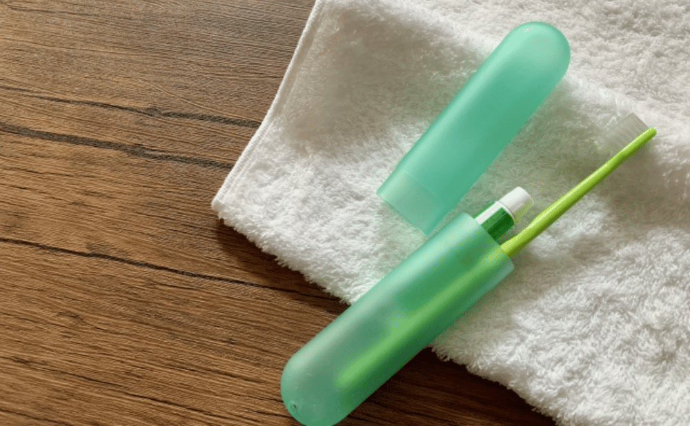 矯正中の外出時に持ち歩くべき便利グッズ